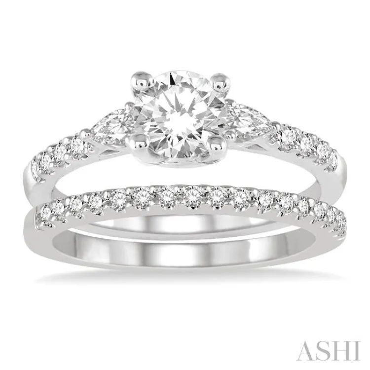 1 ctw Round & Pear Cut Diamond Wedding Set With 7/8 ctw Engagement Ring and 1/8 ctw Wedding Band in 14K White Gold