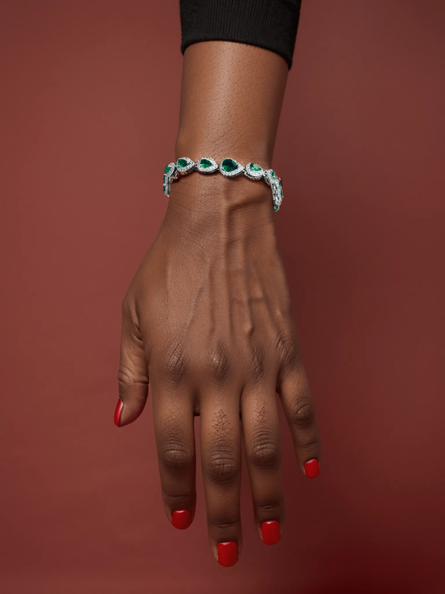 Emerald Lustre Dew Bracelet