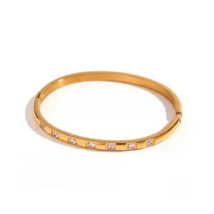 Round Cubic Zirconia Hinged Bangle Bracelet