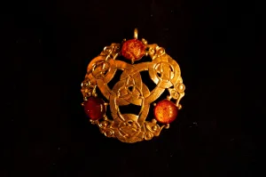 Viking Round brooch with amber - B08A